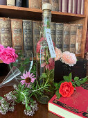 Kräuterwein nach Hildegard von Bingen, mit Rosen, Rosmarin und Echinacea
