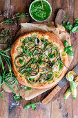 Garlic green pizza