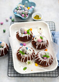 Mini-gingerbread Easter nests