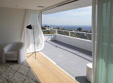 Master-Suite mit Balkon