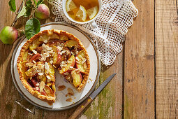 Apple and cinnamon galette