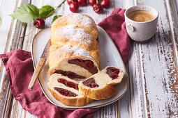 Cherry yeast plait 'Mon Chéri'