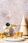 Weihnachtsplätzchen-Martini mit Zuckerstreusel