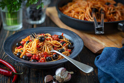 Tomato and olive pasta