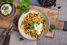 Fried saffron rice with chickpeas and cranberries