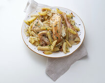 Beer chicken with potatoes and fennel