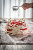 Erdbeer-Sahne-Pavlova