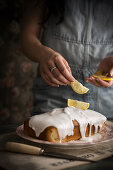 Decorating a lemon cake