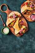 Shawarma pita with endive salad