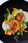 Poultry roulade with vegetables