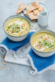 Pea and broccoli soup with flatbread