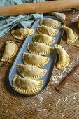 Piroggen mit Sauerkraut-Pilzfüllung