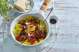 Pasta mit Rindfleisch und Tomaten