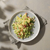 Patacuc Pasta mit Bohnen-Erbsen-Creme und Speck