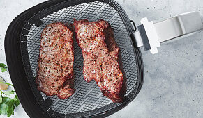 Steaks from the hot air fryer