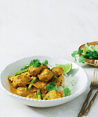 Yellow Thai curry with pork meatballs