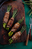 Beef rolls with wild asparagus