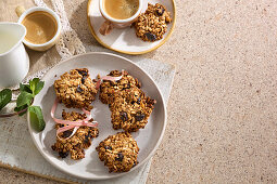 Oat cookies with dried cranberries