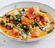 Niassan sweet potato curry with chickpeas and spinach