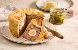 Meat pie with hard-boiled egg + steps