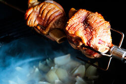 Schweinehaxen grillen