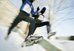 Two runners in Omsk, Siberia, RUS