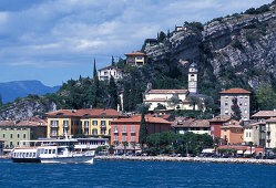 Uferpromenade, Torbole, Gardasee, Trentino,  Italien