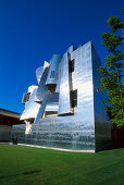 Exterior view of Frederick R. Weisman Art Museum, Minneapolis, Minnesota USA, America