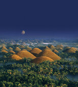 Mondaufgang über den Schokoladehügeln, Chocolate Hills, Naturwunder, Insel Bohol, Philippinen