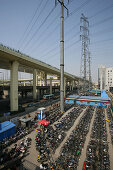 Gaojia motorway,Gaojia, elevated highway system, Hochstraße, Brücke, bridge, Autobahnring, Autobahnkreuz im Zentrum von Shanghai, Hochstrasse auf Stelzen, Kreuzung von Huating, Expressway, guarded bicycle parking lot, bewachter Fahrradparkplatz, Hochspann