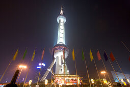 Oriental Pearl Tower, Pudong,Center of Pudong, Lujiazui, 468 meters high (1,536 feet) tower, flags, Shanghai Municipal History Museum, restaurants, (including a revolving restaurant) and sightseeing floor, Aussichtsplattform, observation deck