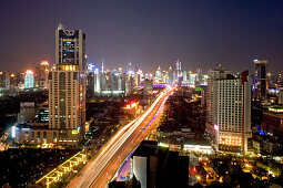 Gaojia motorway, night,Gaojia, elevated highway system, Hochstraße, Autobahnring, Autobahnkreuz im Zentrum von Shanghai, Hochstrasse auf Stelzen, Kreuzung von Chongqing Zhong Lu und Yan'an Dong Lu, Expressway