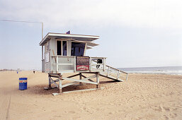 Life guard shack, Santa Monica, Los Angeles, California, USA