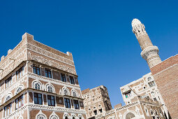 Traditionelle Häuser und Minarett in der Altstadt, Sana'a, Jemen