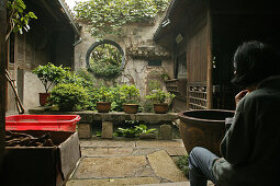 Malerischer Innenhof eines traditionellen Wohnhauses, Hongcun, Ming, China, Asien