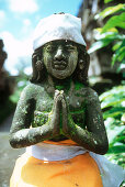 bekleidete Tempelstatue, Kintamani, Bali, Indonesien