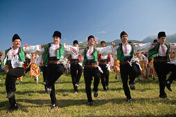 Tanzgruppe, Rosenfest, Karlovo, Bulgarien