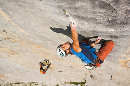 Harald Berger bei der Erstbegehung der Route Antihydral 8b, Alpinklettern, Raetikon, Schweiz