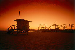 Santa Monica Pier at sun set, Santa Monica, L.A., Los Angeles, California, USA