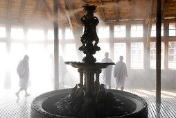 Inhalationsbrunnen, Gradierwerk in der Kuranlage, Bad Salzungen, Thüringen, Deutschland