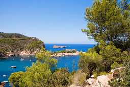 Bucht von Port Sant Miquel, Platja de Sant Miquel, Ibiza, Balearen, Spanien