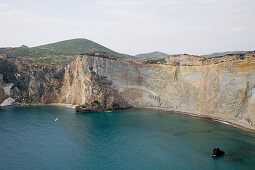 Buch und Steilküste von Ponza, Pontinische Inseln, Italien, Europa