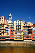 Bunte Häuser am Fluß Onyar, Girona, Katalonien, Spanien