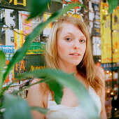 Young woman looking at camera, portrait, Düsseldorf, North Rhine-Westphalia, Germany