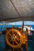 Steuerrad, Neptun Pirat Bootsausflug, Kaleidoskop Turizm, Kyrenia, Girne, Zypern
