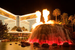 Volcano eruption in front of The Mirage Casino and Hotel in Las Vegas, Bevada, USA