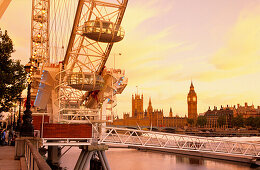 Europe, Great Britain, England, London, London Eye with view of the River Thames, Big Ben and the Houses of Parliament