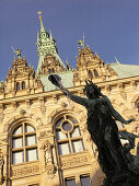 Hygieia-Brunnen und Rathaus, Hamburg, Deutschland