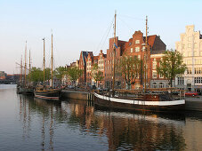 Alter Hafen an der Trave, Lübeck, Schleswig Holstein, Deutschland