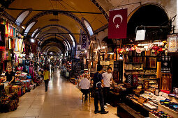 Innenansicht von dem Großen Bazar, Kapali Carsi, Istanbul, Türkei, Europa